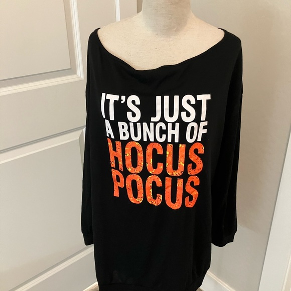 It's Just a Bunch Of Hocus Pocus Sweatshirt Halloween Off The Shoulder  Sz XL - Picture 3 of 5